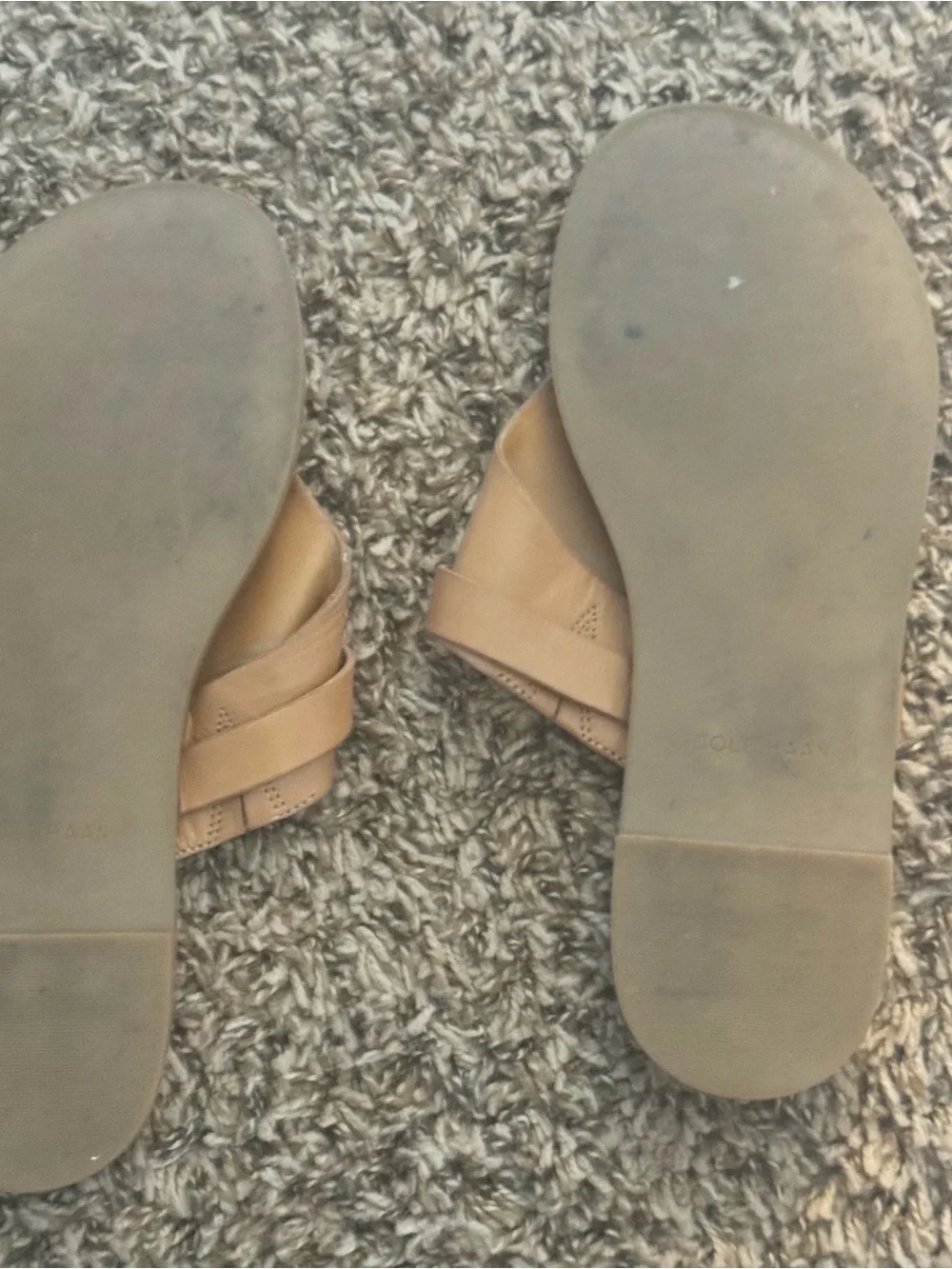Title: Cole Haan Women’s Tan Leather Buckle Thong Slide Sandals Size 7B